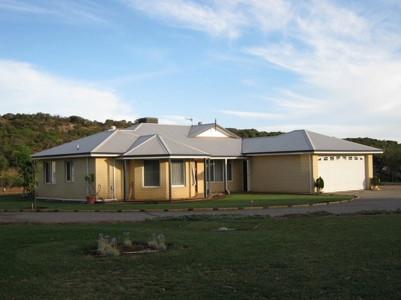 45 Brennand Road, Dongara WA 6525