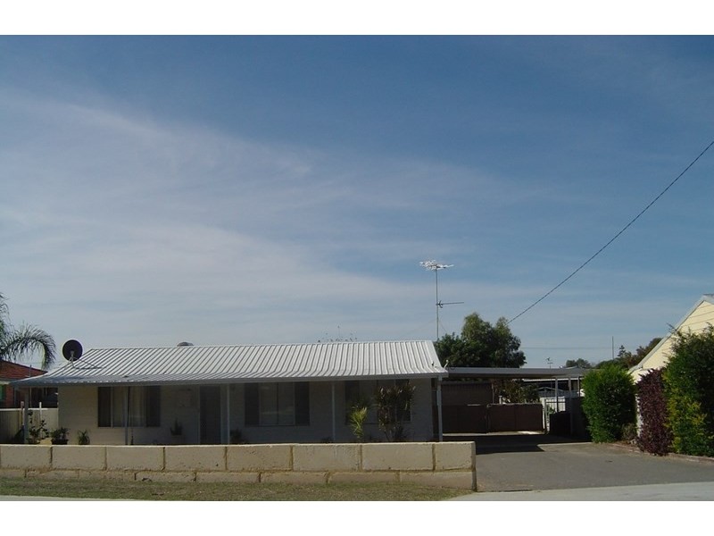 16 Dodd Street, Dongara WA 6525