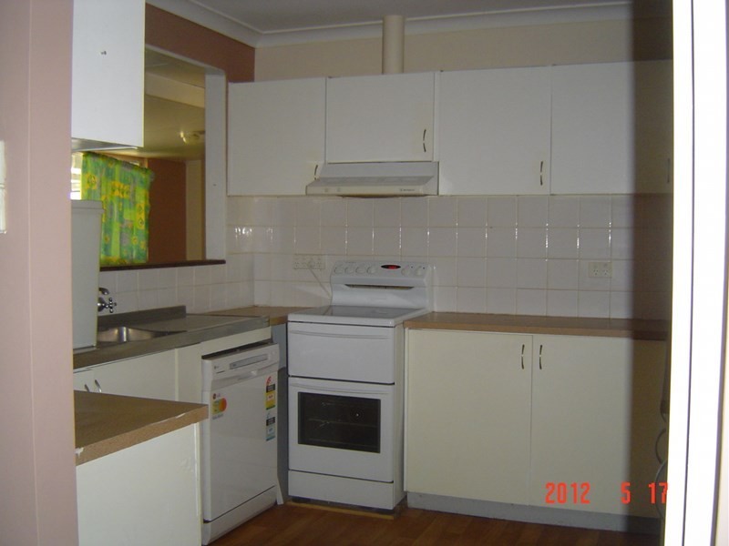 16 Dodd Street, Dongara WA 6525