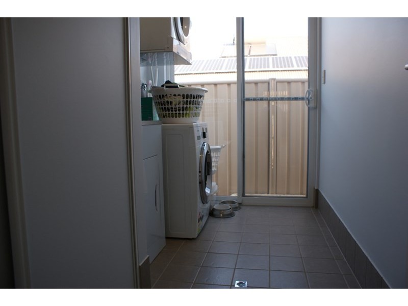 60 Premier Circle, Dongara WA 6525