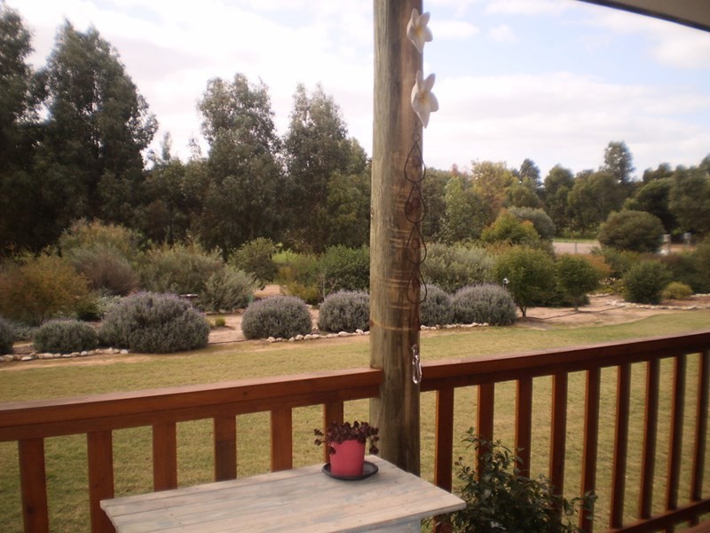 32 Honey Myrtle Close, Springfield WA 6525