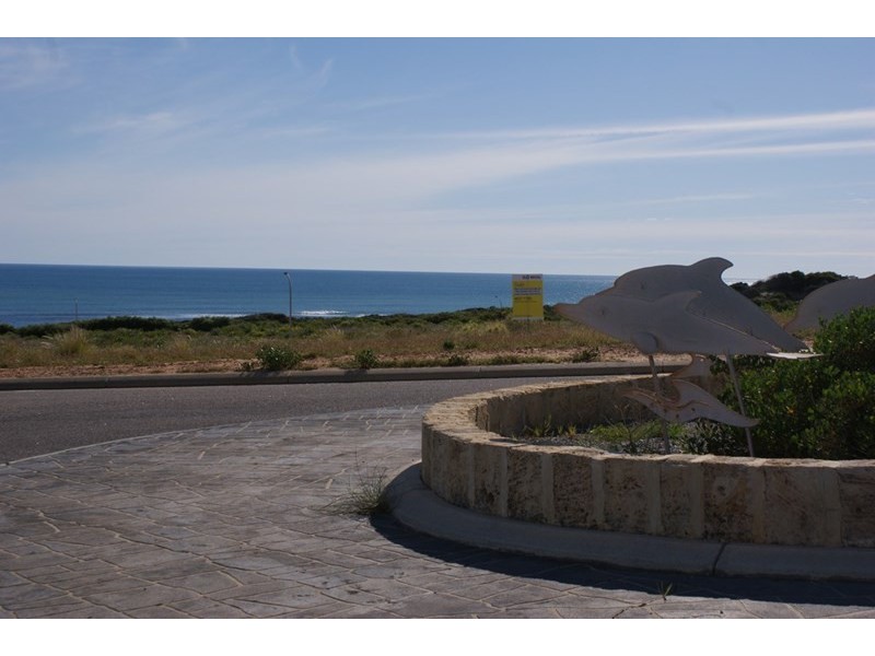 2 Sunset Cove, Dongara WA 6525