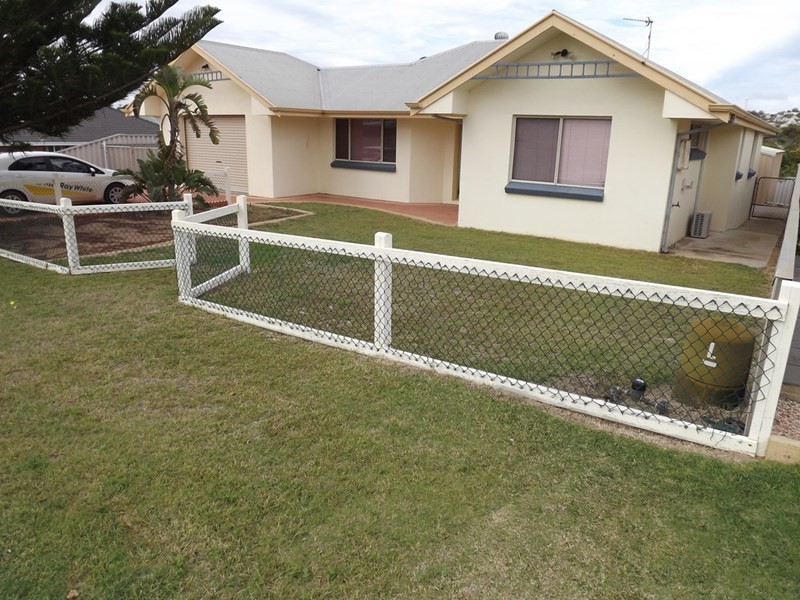 10 Searipple Avenue, Port Denison WA 6525