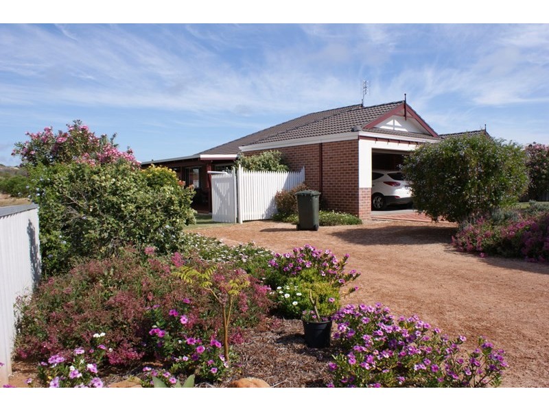 14 Sea Ripple Avenue, Port Denison WA 6525