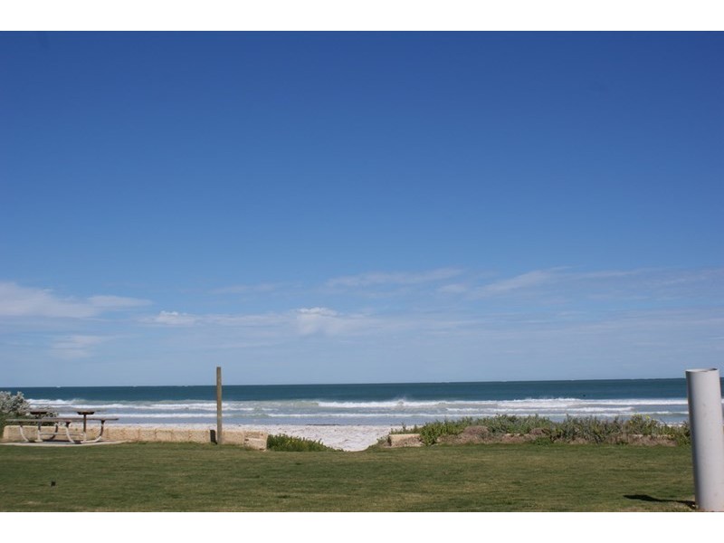 14 Sea Ripple Avenue, Port Denison WA 6525