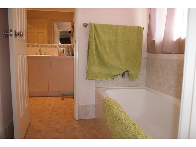 6 Bygrave Drive, Port Denison WA 6525