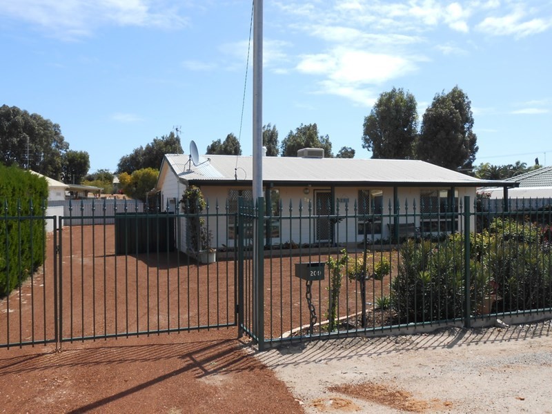 209 Point Leander Drive, Port Denison WA 6525