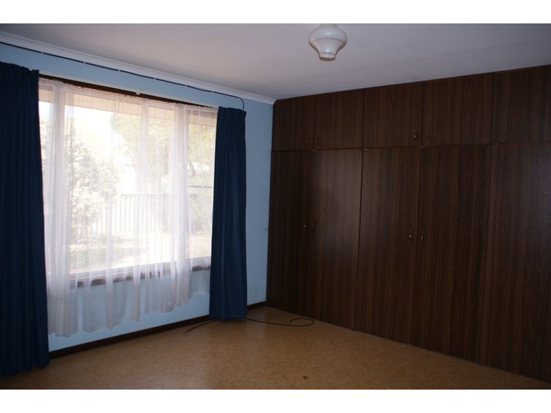 20 Church Street, Dongara WA 6525