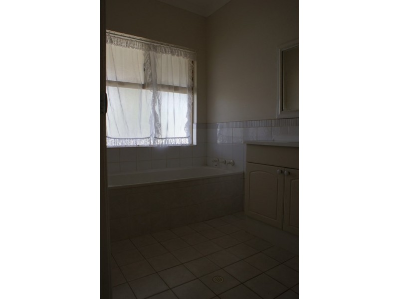 71 Springfield Drive, Springfield WA 6525