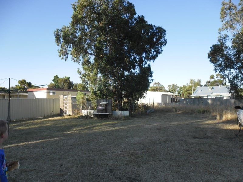 27 Robertson Street, Carnamah WA 6517