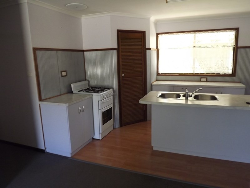 33 FLANAGAN Way, Dongara WA 6525