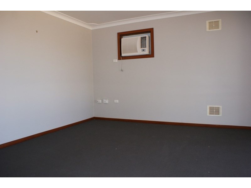 5 Delmage Street, Dongara WA 6525