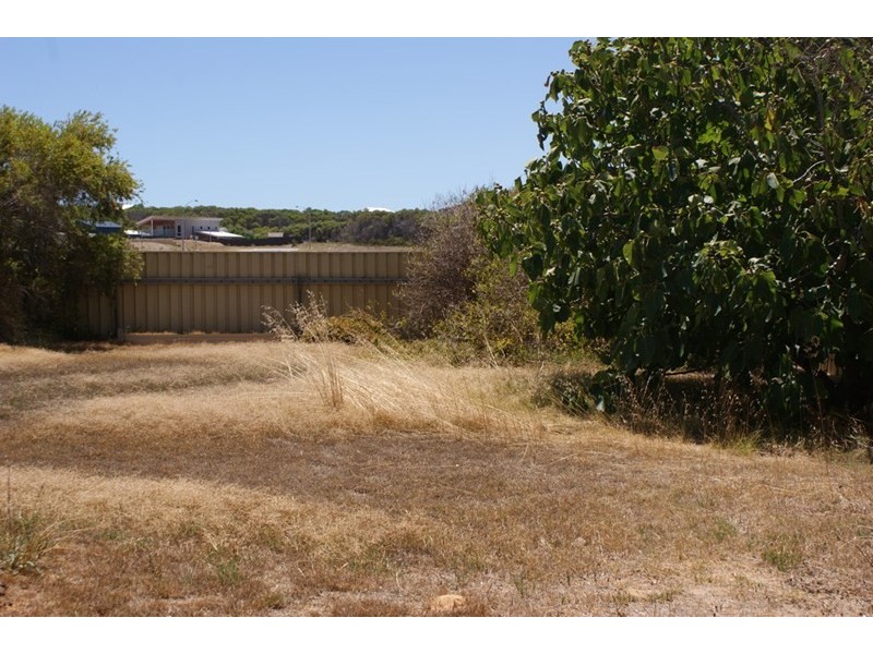 5 Delmage Street, Dongara WA 6525