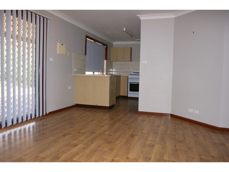 5 Delmage Street, Dongara WA 6525