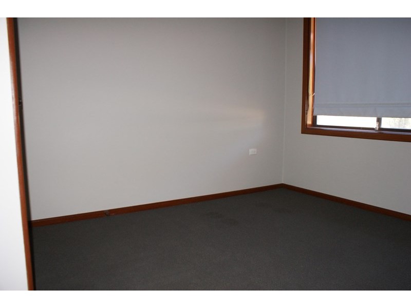 5 Delmage Street, Dongara WA 6525