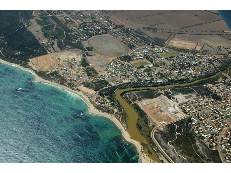 72 Retreat Boulevard, Port Denison WA 6525