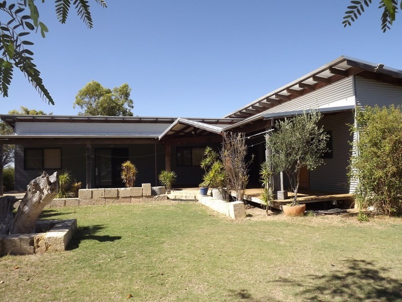 56 Pettit Lane, Dongara WA 6525
