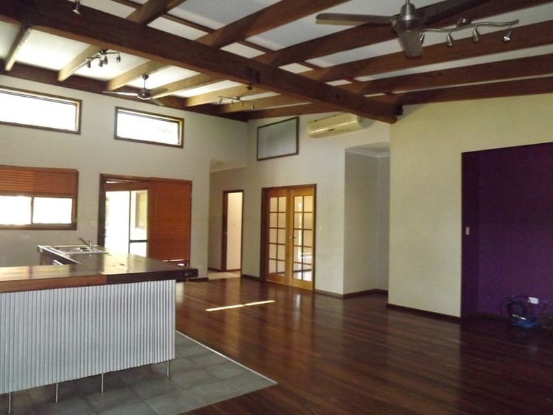 56 Pettit Lane, Dongara WA 6525