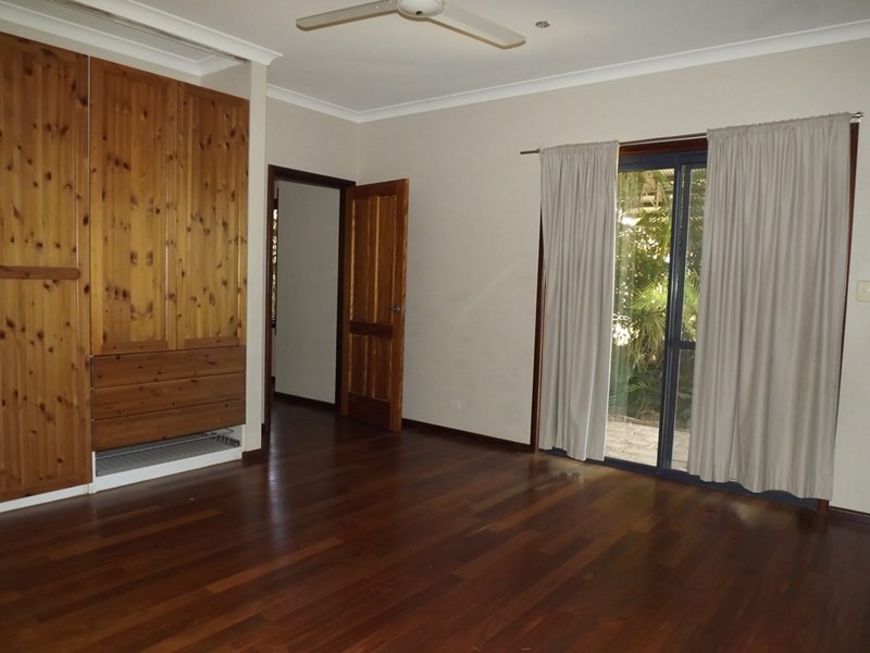 56 Pettit Lane, Dongara WA 6525