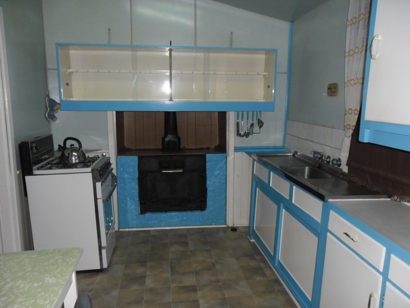 2 Caron Street, Carnamah WA 6517