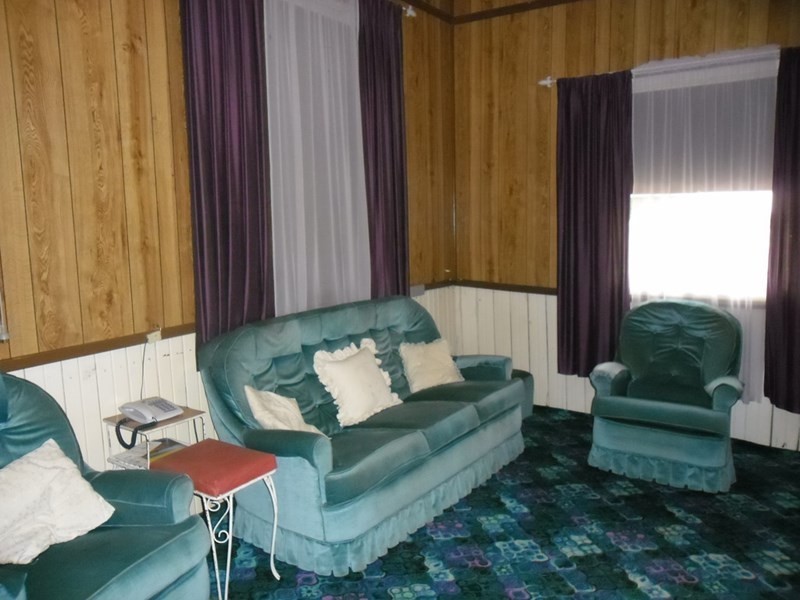 2 Caron Street, Carnamah WA 6517