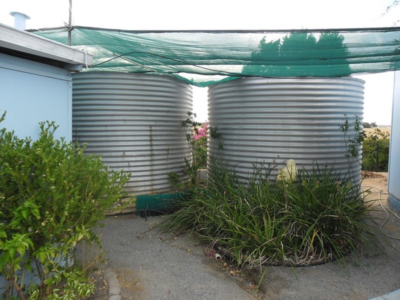 2 Caron Street, Carnamah WA 6517