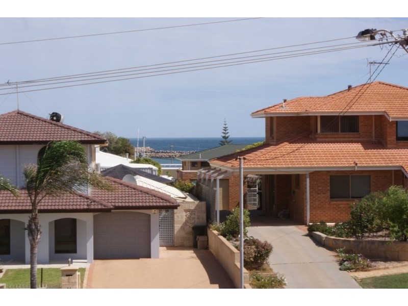 10 Bartlett Place, Port Denison WA 6525