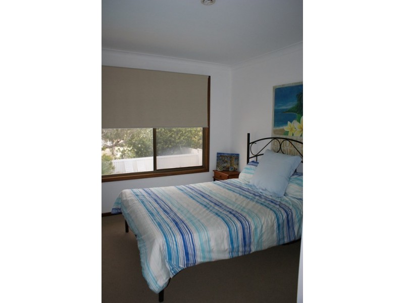 10 Bartlett Place, Port Denison WA 6525