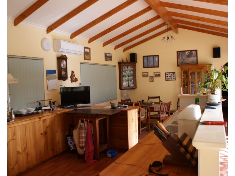 170 Padbury Road, Bookara WA 6525