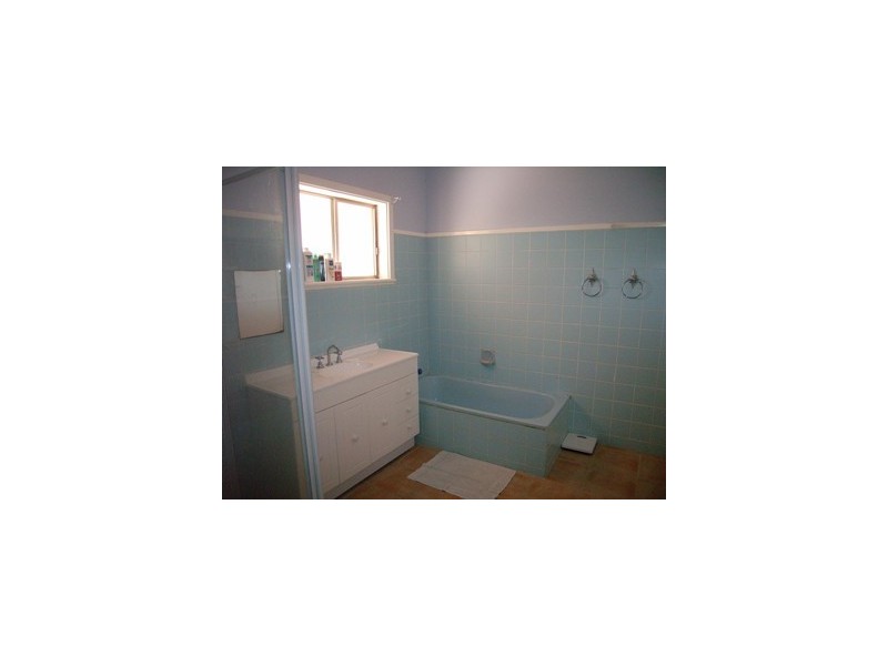 5 Carter Street, Three Springs WA 6519