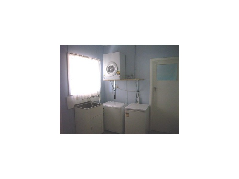 5 Carter Street, Three Springs WA 6519