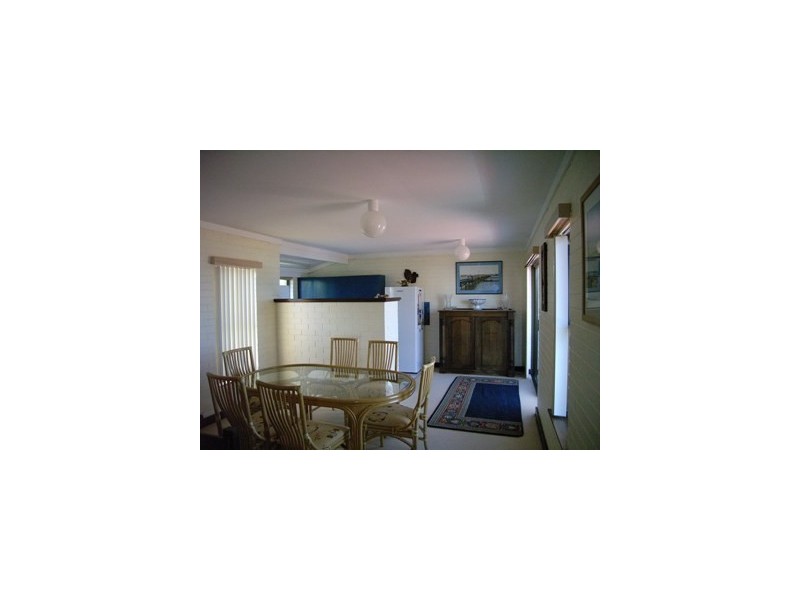 Unit 1/4 Coles Way, Port Denison WA 6525