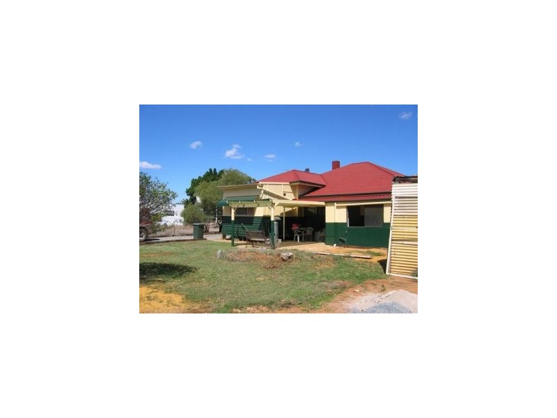 35 Williamson Street, Three Springs WA 6519