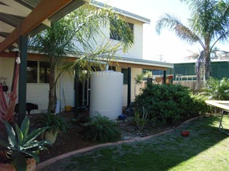 7 Bygrave Drive, Port Denison WA 6525