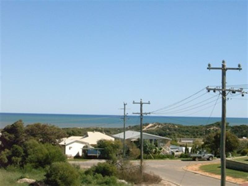 7 Bygrave Drive, Port Denison WA 6525