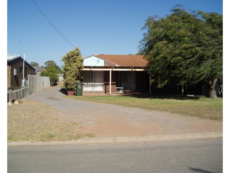 22 Dodd Street, Dongara WA 6525