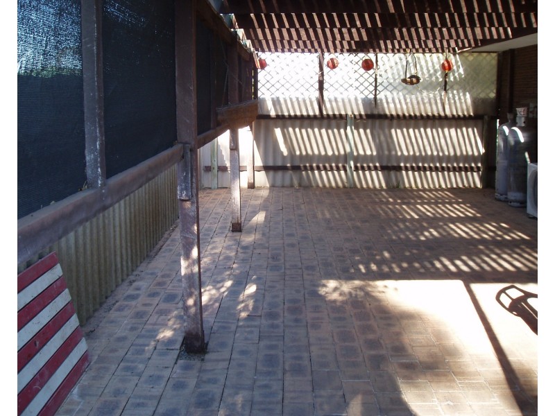 22 Dodd Street, Dongara WA 6525