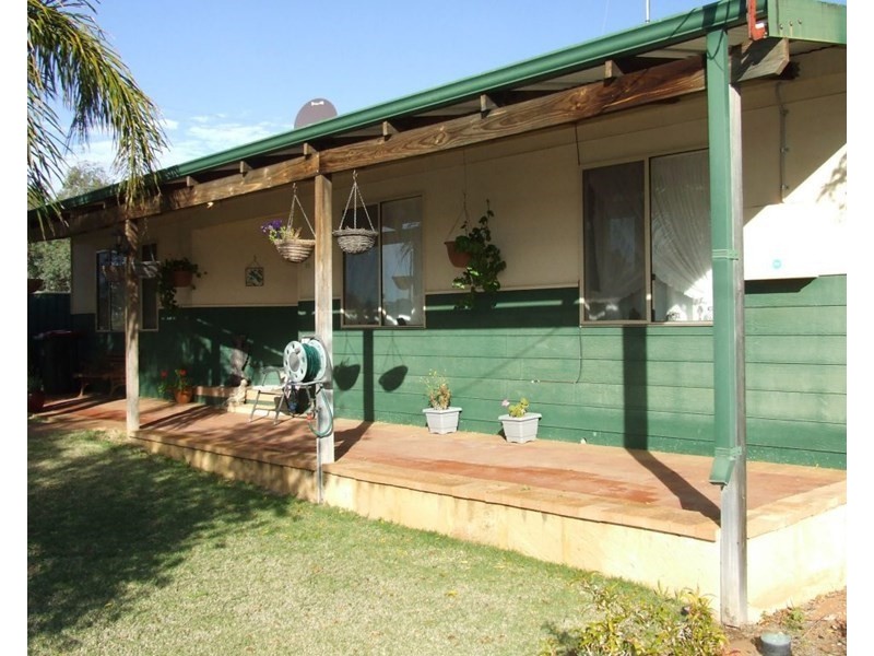 11 Bride Street, Mingenew WA 6522