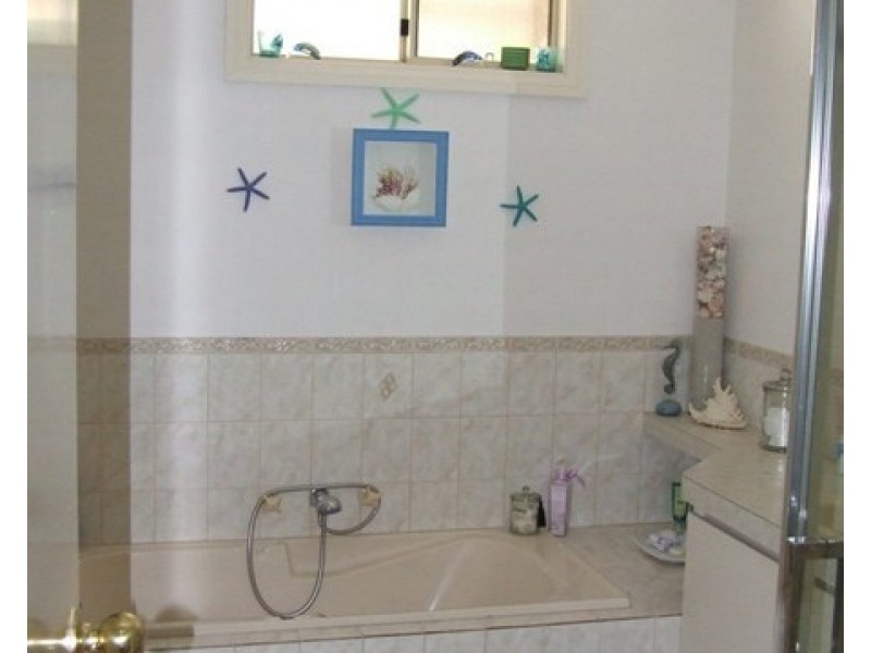 11 Bride Street, Mingenew WA 6522