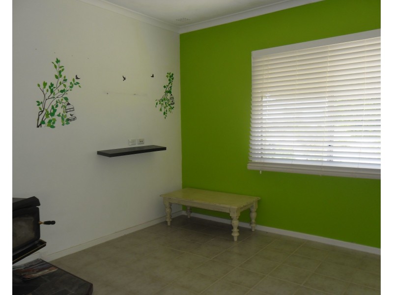 22 Railway Avenue, Carnamah WA 6517