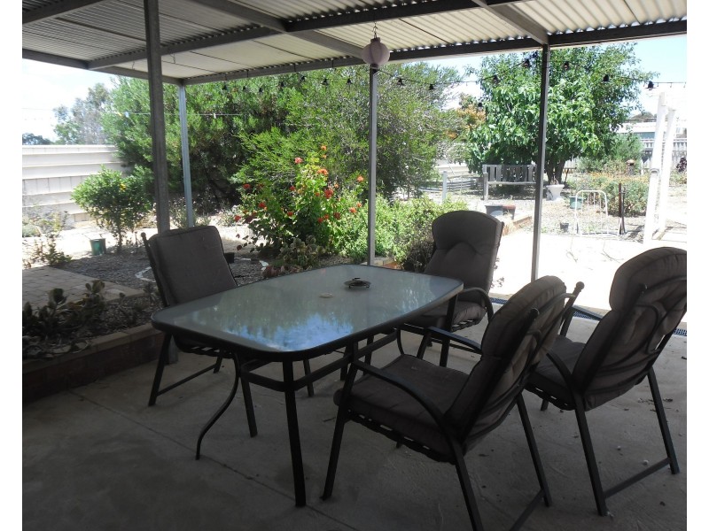 22 Railway Avenue, Carnamah WA 6517