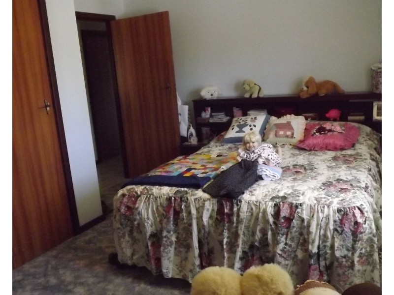 22 Downes Way, Port Denison WA 6525