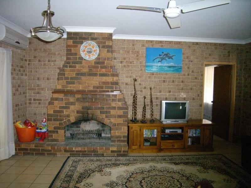 59 Waldeck Street, Dongara WA 6525