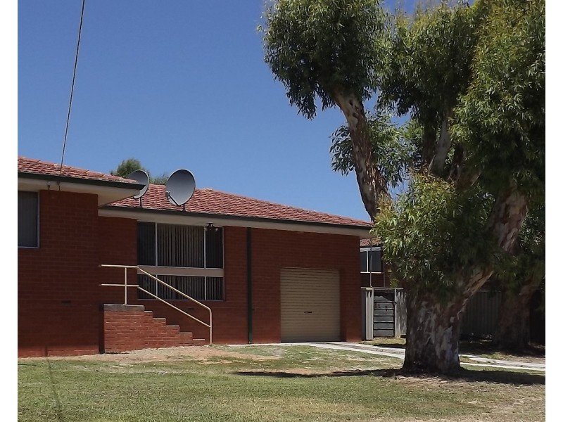 29 Church Street, Dongara WA 6525