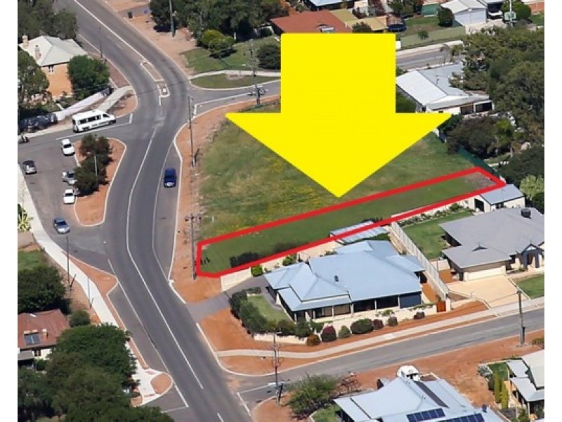 27 Waldeck Street, Dongara WA 6525