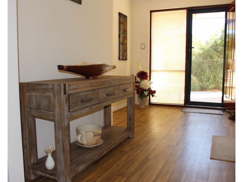 25 Mason Crescent, Port Denison WA 6525