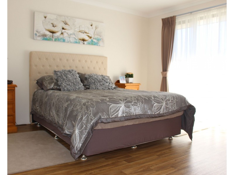 25 Mason Crescent, Port Denison WA 6525