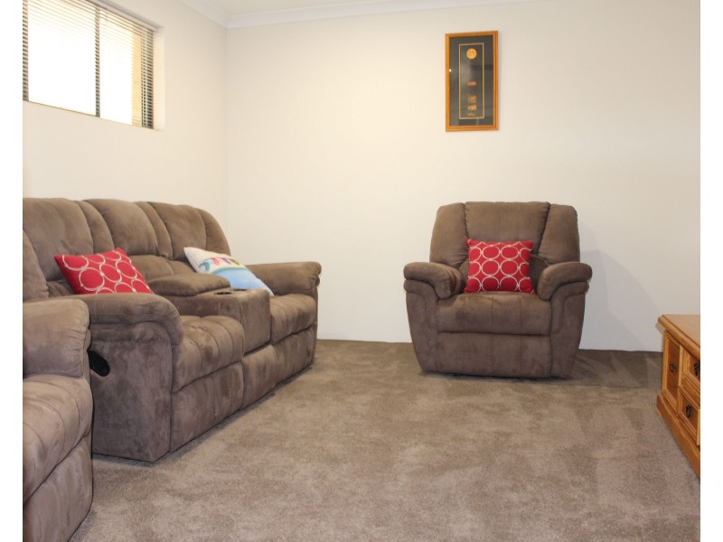 25 Mason Crescent, Port Denison WA 6525