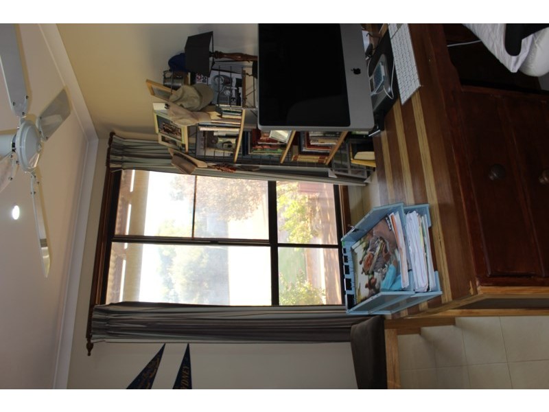 15 Pickering Drive, Dongara WA 6525