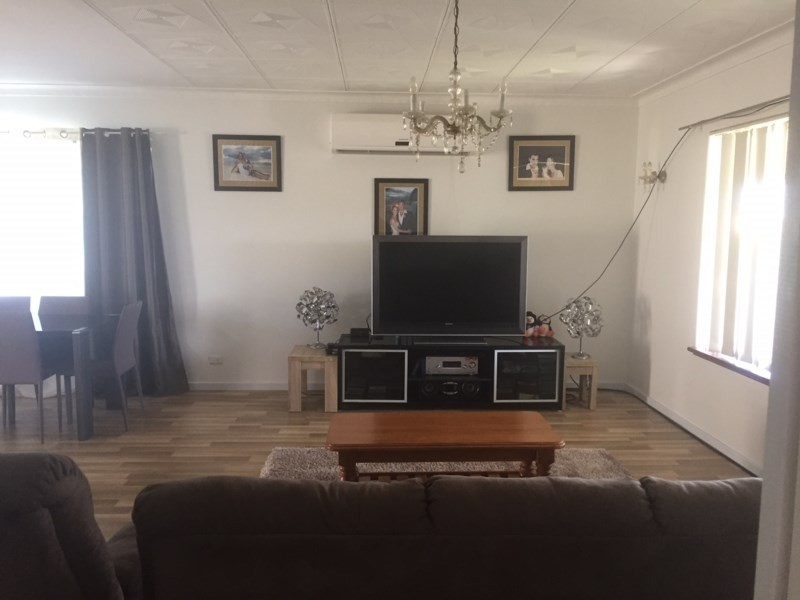 6 Healy, Port Denison WA 6525